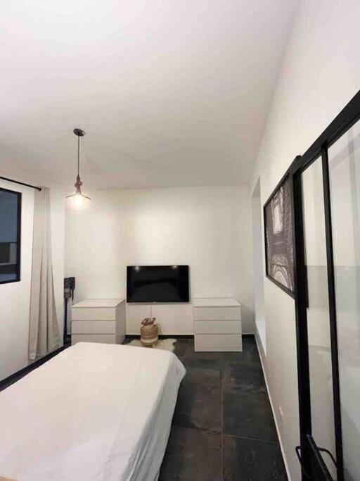 דירות אורליאן Loft De Courcaille - Balneo - Free Parking - Wifi מראה חיצוני תמונה